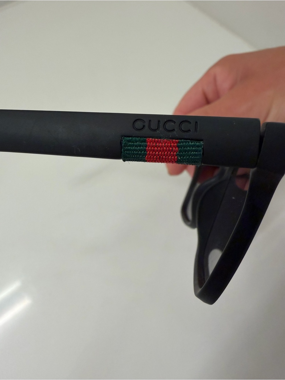 Gucci Black Square Sunglasses with Green & Red Web Stripe - Picture 5 of 12